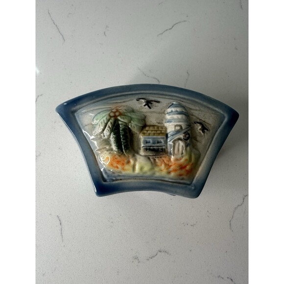 Vintage Ceramic Trinket Box Coastal Scene Palm Tree & Lighthouse Cottage - Picture 2 of 8